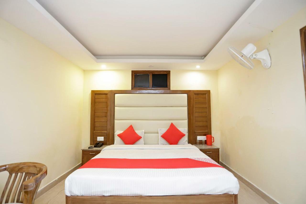 Oyo 39066 Hotel Star View มัสซูรี ภายนอก รูปภาพ