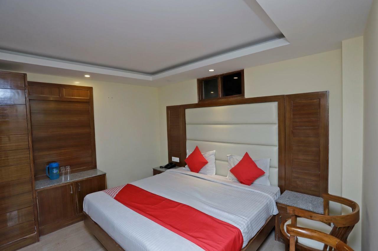 Oyo 39066 Hotel Star View มัสซูรี ภายนอก รูปภาพ