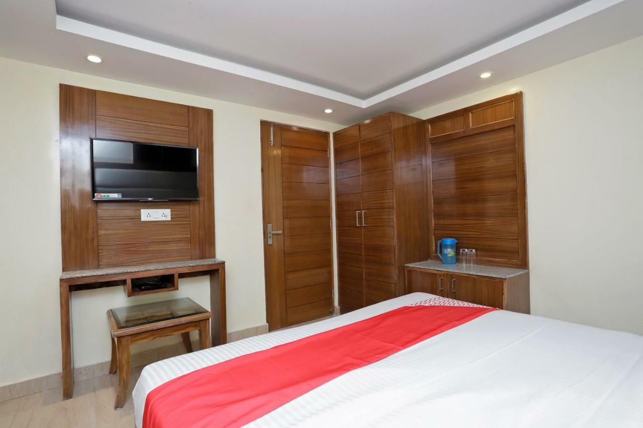 Oyo 39066 Hotel Star View มัสซูรี ภายนอก รูปภาพ