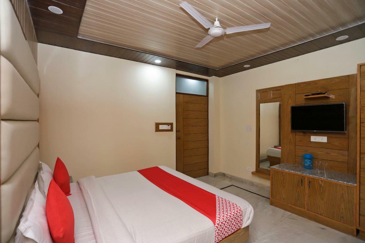 Oyo 39066 Hotel Star View มัสซูรี ภายนอก รูปภาพ